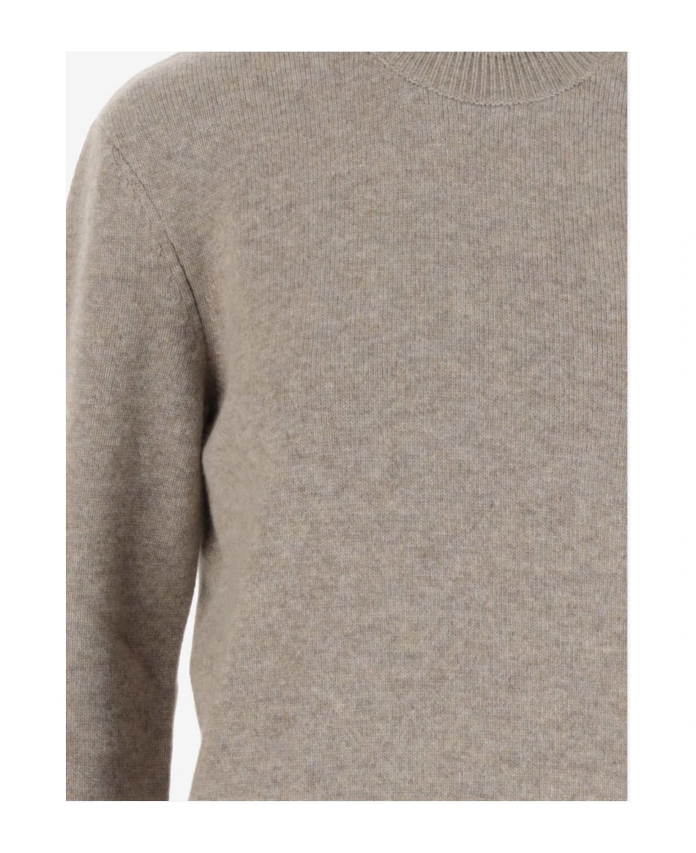 Bottega Veneta Cashmere Sweater With Knot Detail 5 Bottega Veneta Cashmere Sweater With Knot Detail - Image 3